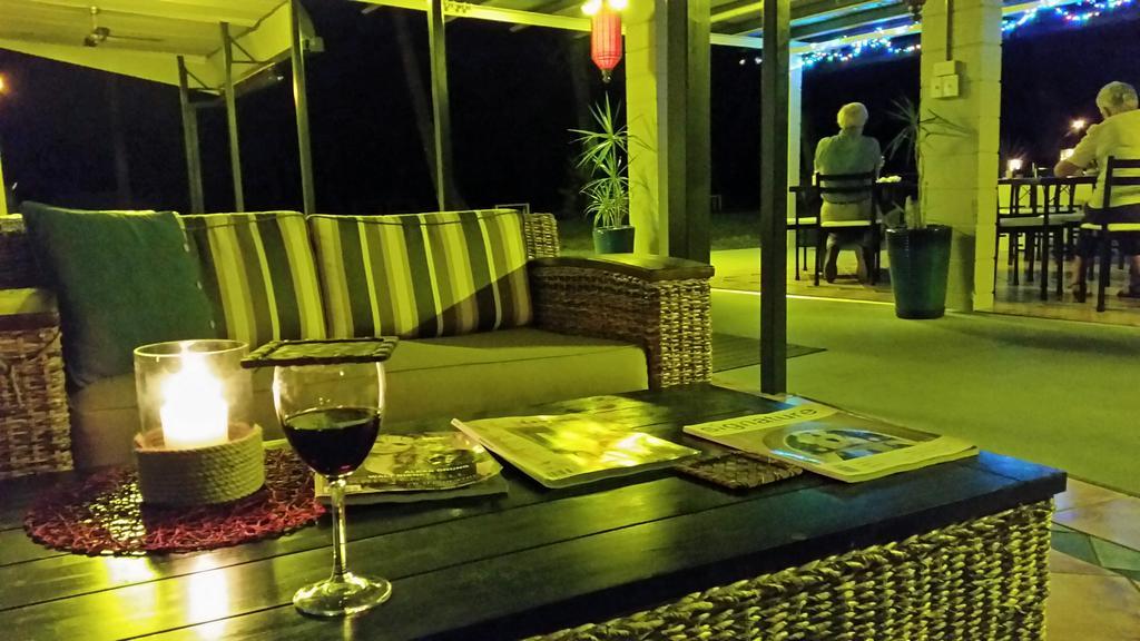 Bramston Beach Motel Eksteriør bilde