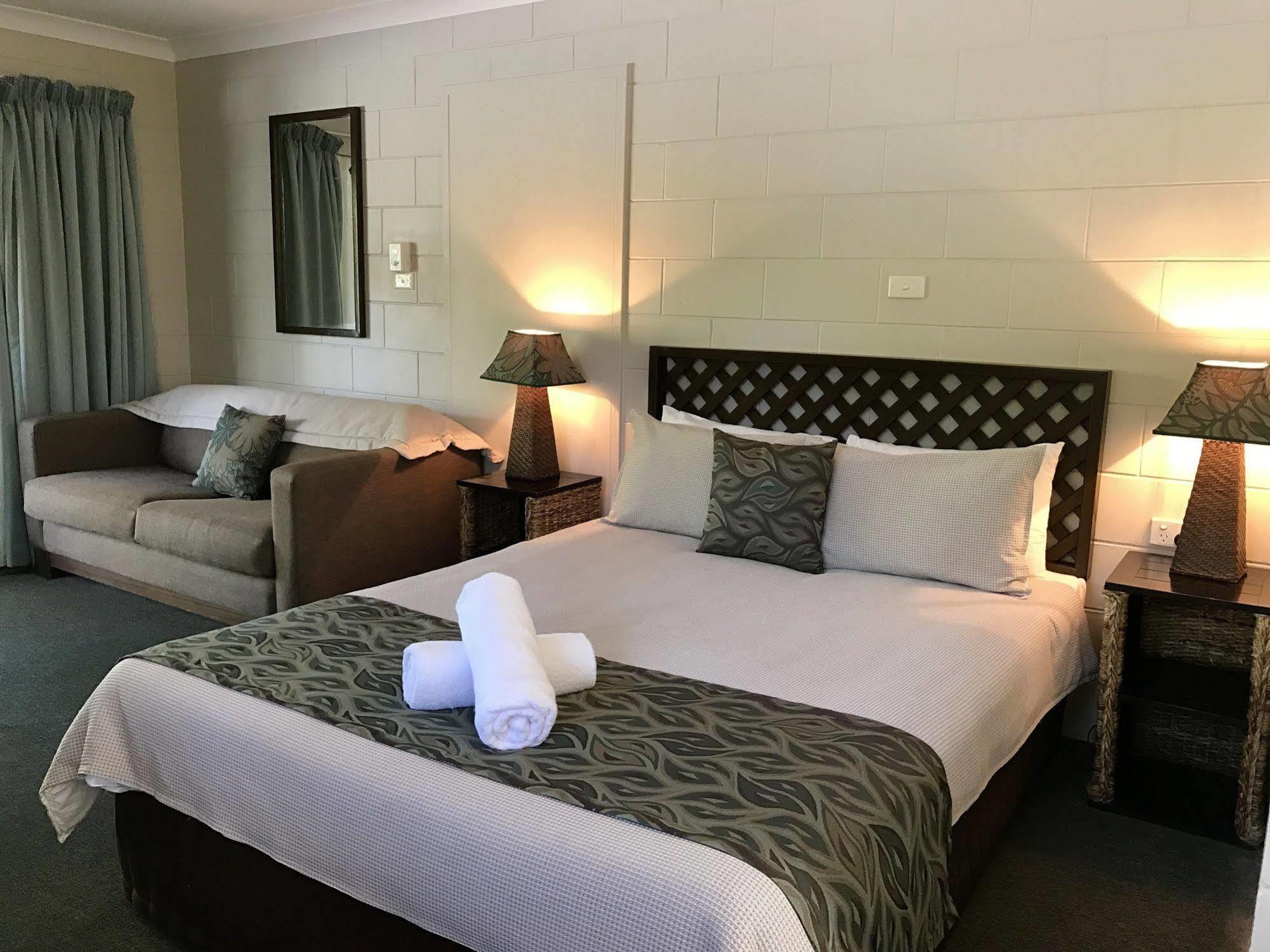 Bramston Beach Motel Eksteriør bilde