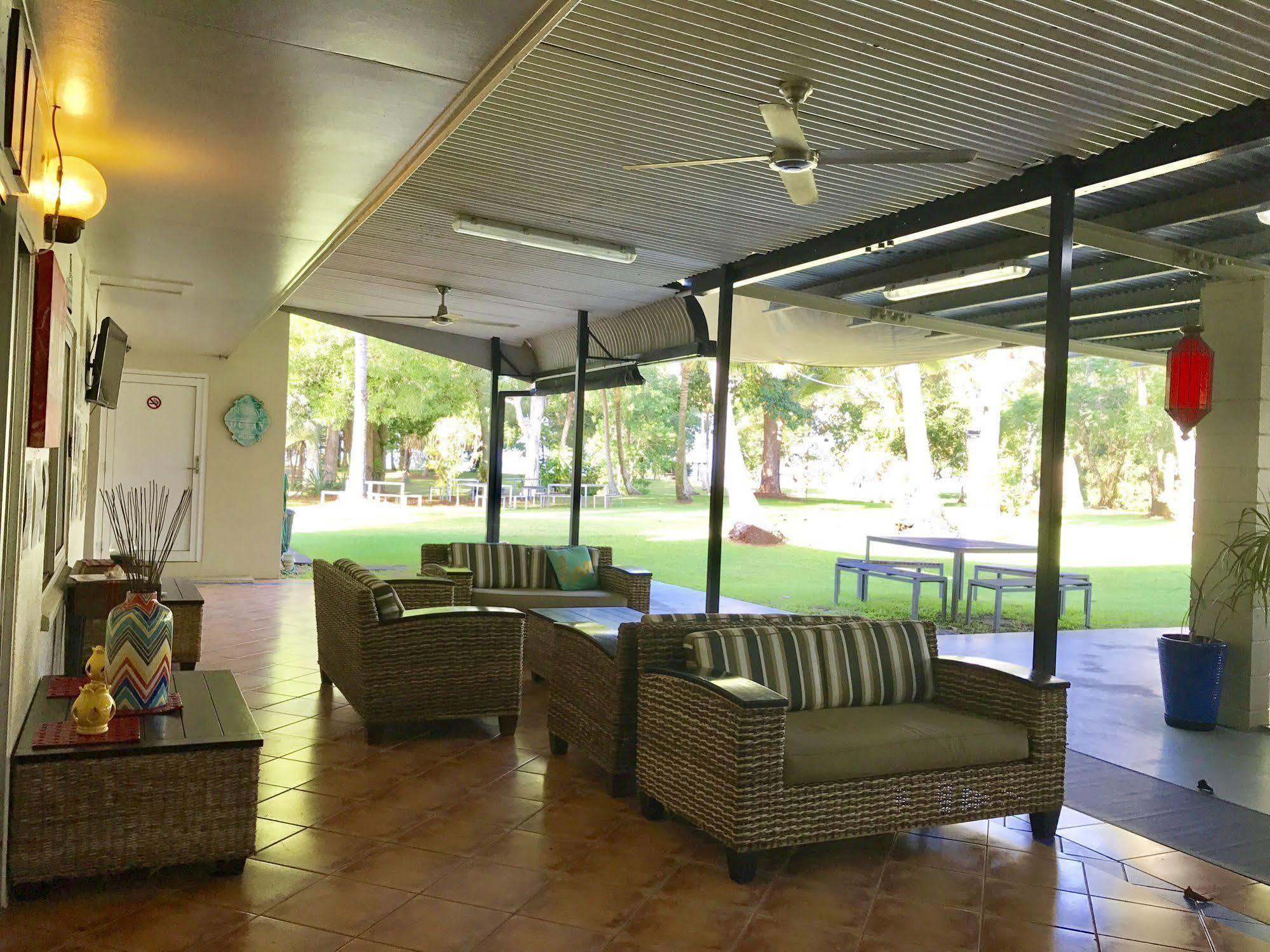 Bramston Beach Motel Eksteriør bilde