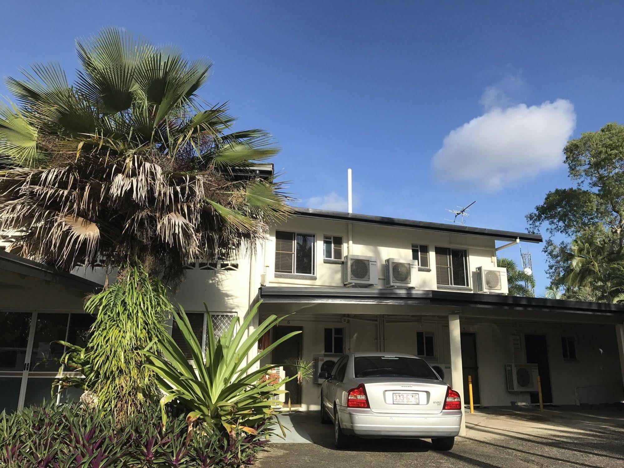 Bramston Beach Motel Eksteriør bilde
